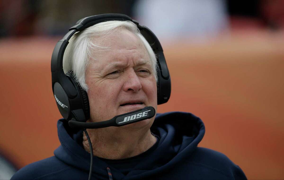 Denver Broncos defensive coordinator Wade Phillips stands on the field before an NFL football game against the Oakland Raiders, Sunday, Jan. 1, 2017, in Denver. (AP Photo/Jack Dempsey)