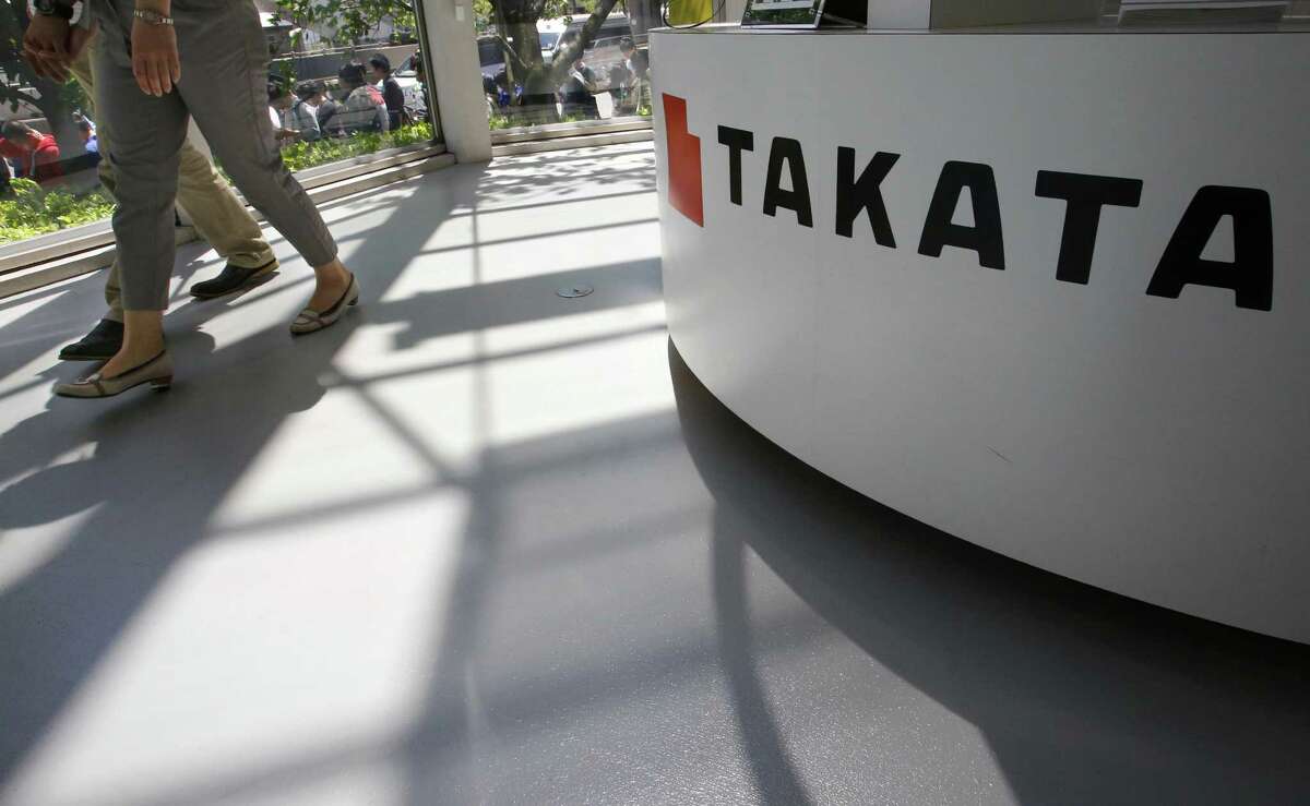 Takata will pay a $25 million criminal fine, $125 million to individuals who were injured by the air bags and $850 million to automakers that purchased the inflators.