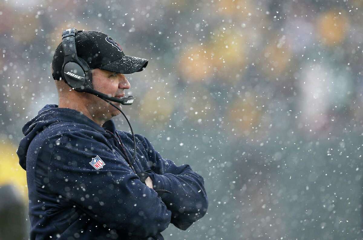 Houston Texans head coach Bill O'Brien stands on the sidelines during the fourth quarter of an NFL football game against the Green Bay Packers at Lambeau Field on Sunday, Dec. 4, 2016, in Green Bay. ( Brett Coomer / Houston Chronicle )