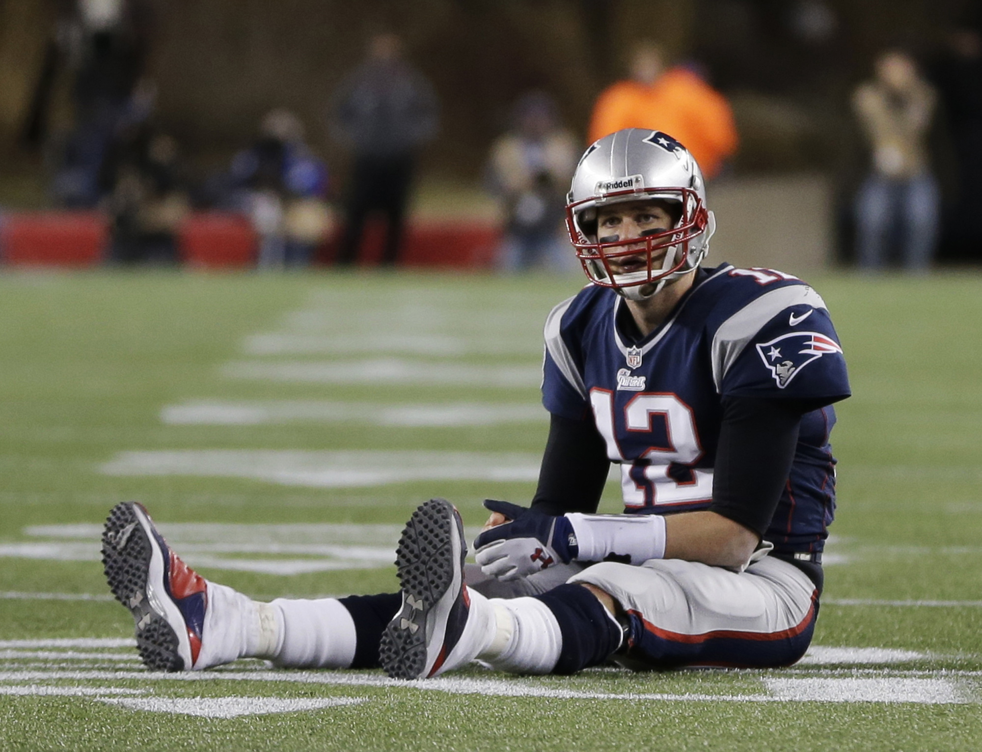 Baltimore Ravens Joe Flacco reacts with Vonta Leach after throwing a 3 yard  touchdown pass in the fourth quarter against the New England Patriots in  the AFC Championship Game at Gillette Stadium