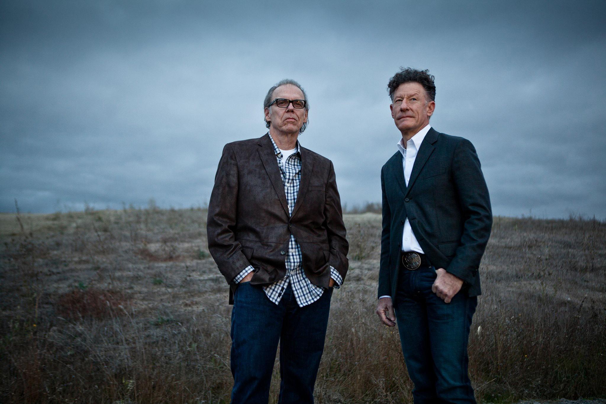 Lyle Lovett and John Hiatt in an acoustic concert at the Ridgefield