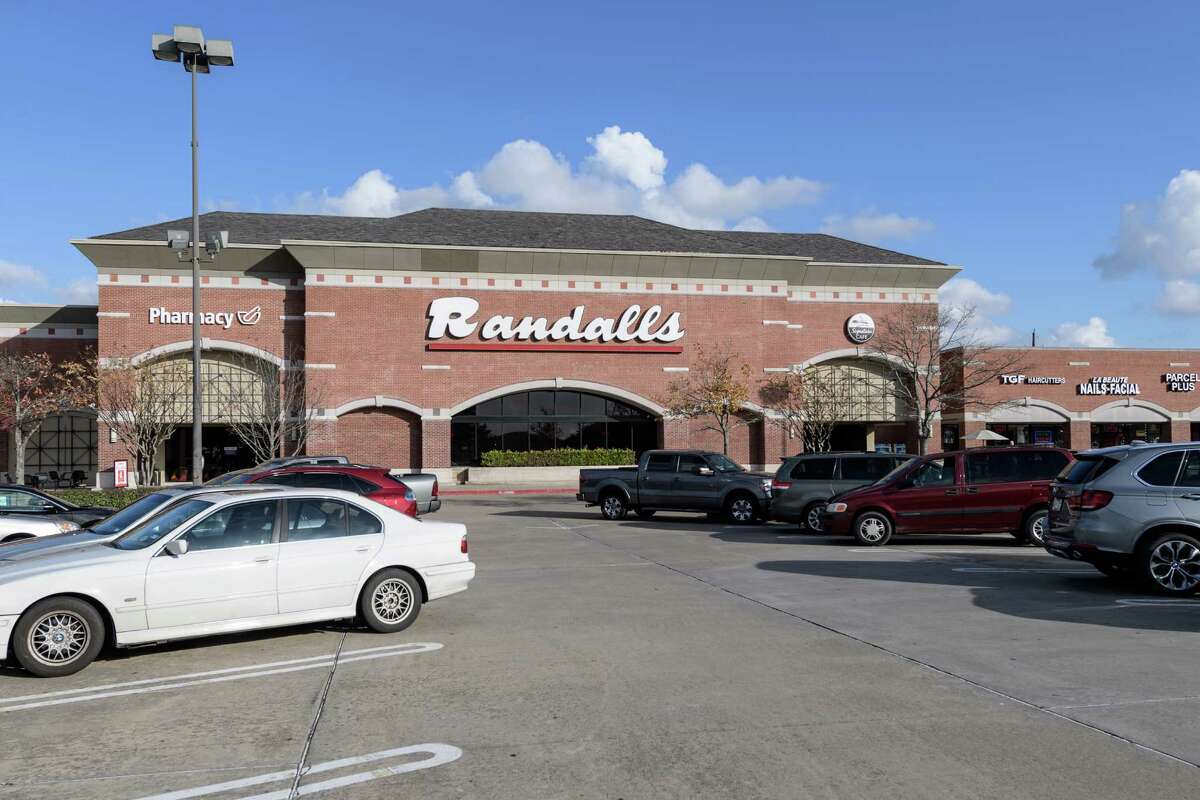 Photo of the Randalls at 1525 S. Mason Road, Katy Texas prior to it's closing shot on Friday, January 13, 2017 in Katy Texas.