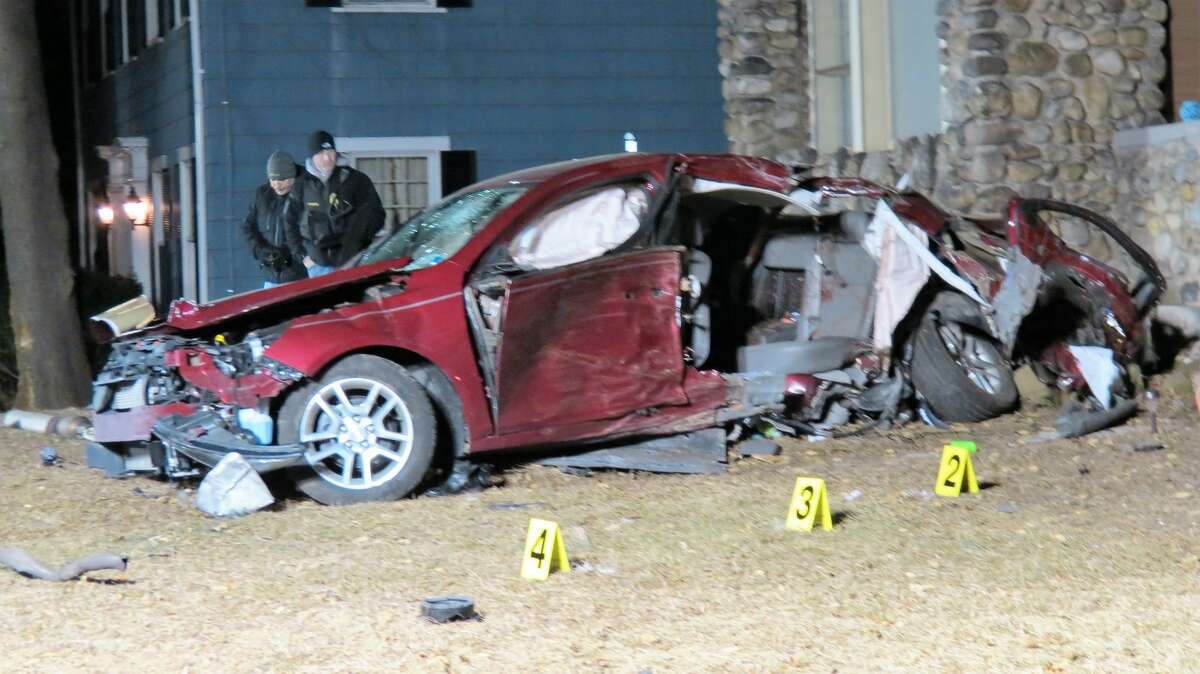 Police Alcohol a factor in fatal Albany crash