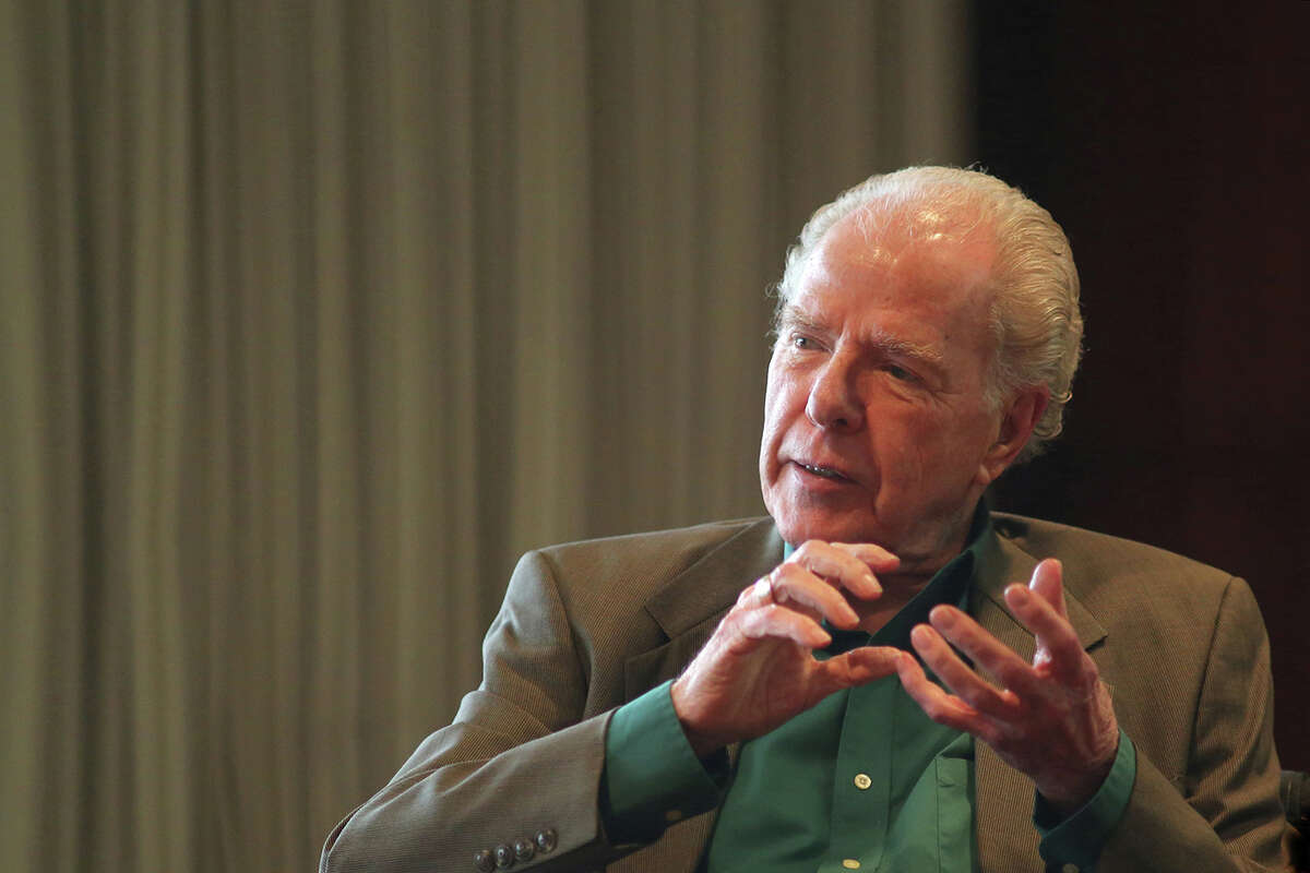 William Kennedy to be honored by Irish president