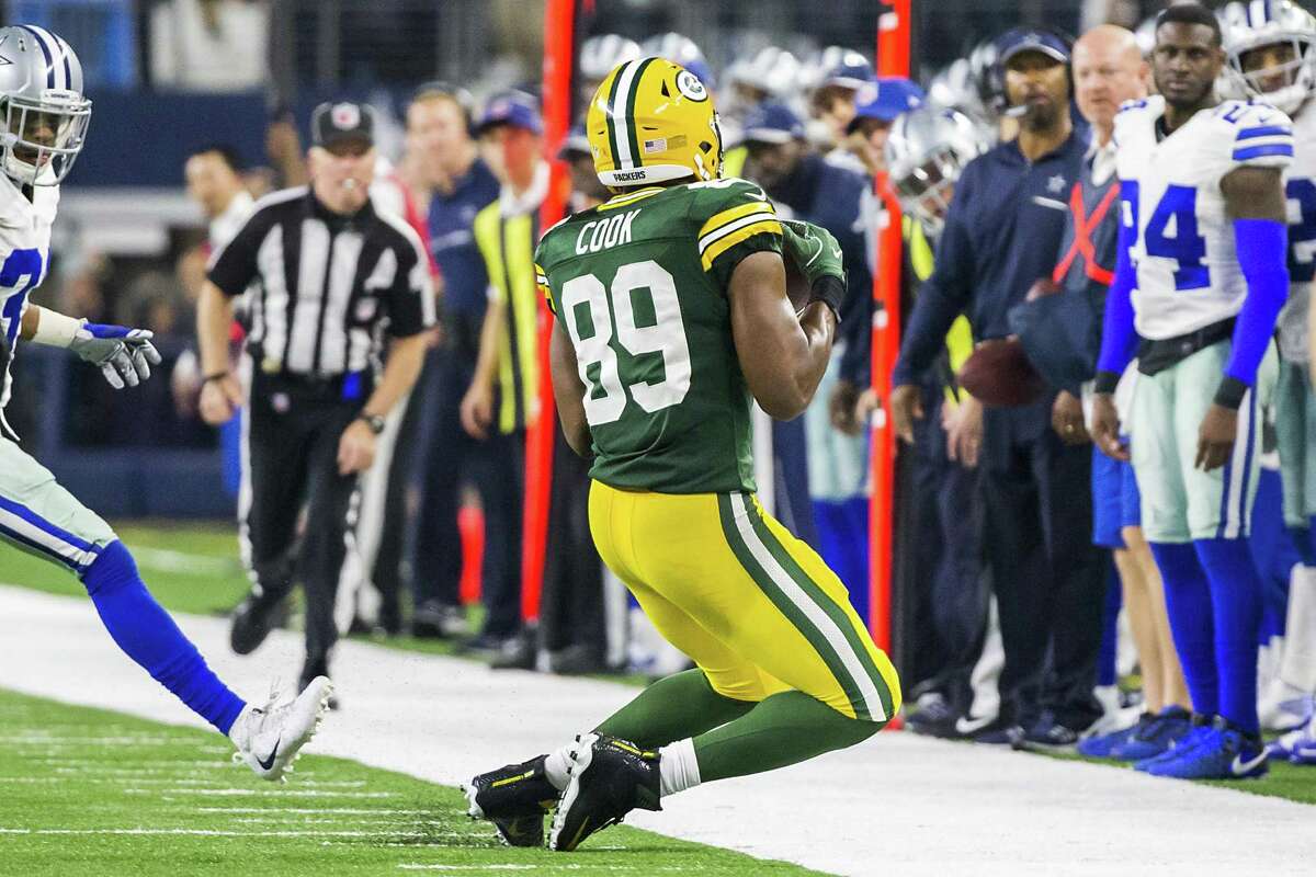 Jared Cook’s clutch catch along the Cowboys sideline set the Packers up to advance to the NFC championship game.