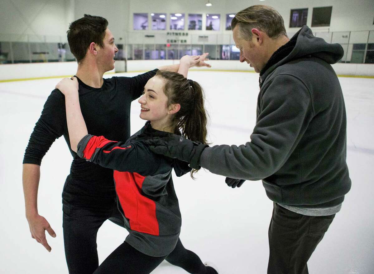 Houstonarea ice dancers take whirl at national championships