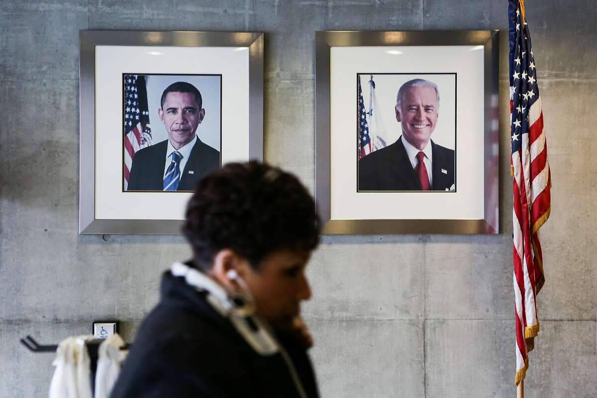 Photos of President Obama and Vice President Biden in the front entrance of the Federal Building on Mission Street in San Francisco, Calif., on January 17, 2017.