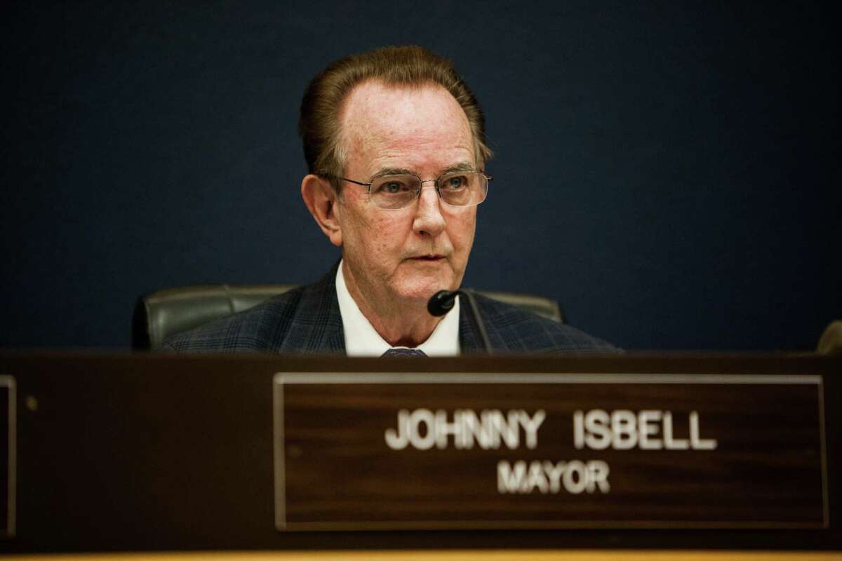 Pasadena Mayor Johnny Isbell address the crowd during a council meeting in Pasadena, TX Tuesday April 15, 2014. During the meeting, the council voted on Ordinance 2014-073 to approve the districting of the city's six single-member council districts that established new districts. (Michael Starghill, Jr.)