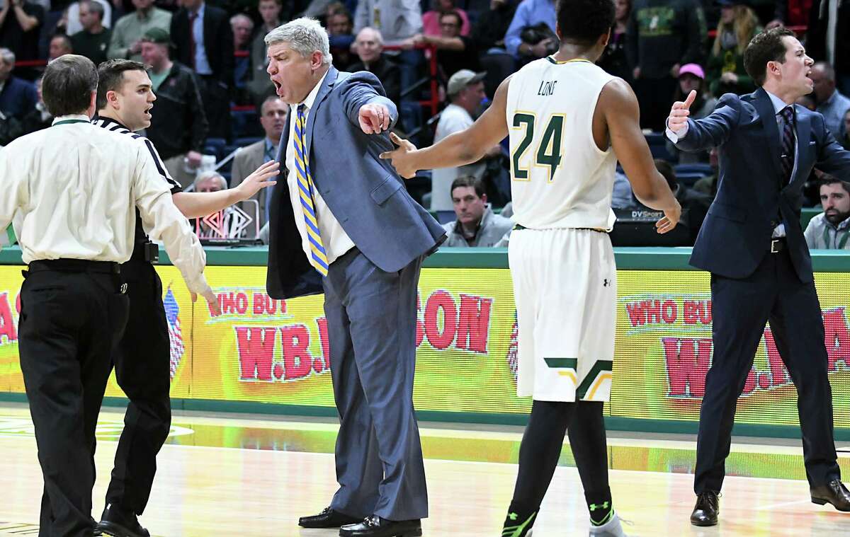Fight, invisible handshakes during Siena basketball game