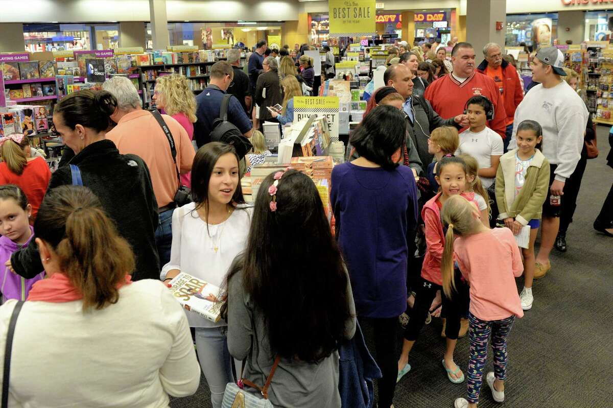 Simone Biles discusses new book, Houston, Olympics