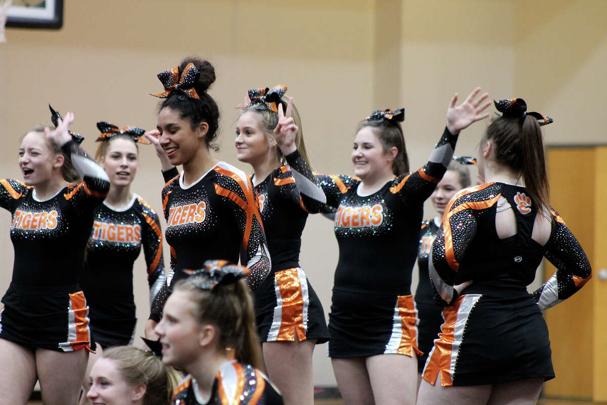 Edwardsville Cheerleading Showcase