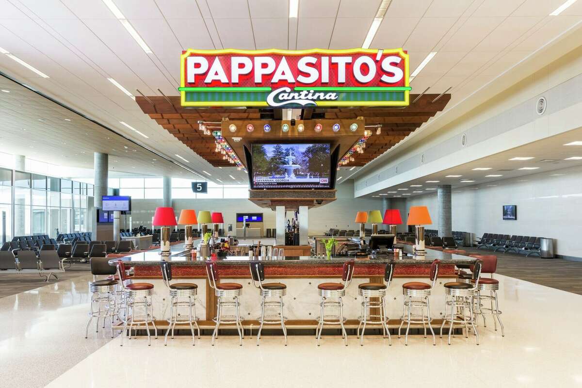 Where to eat at Houston airports, IAH & Hobby