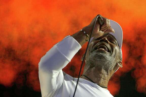NEW ORLEANS - JULY 06:  Maze featuring Frankie Beverly performs at the Louisiana Superdome during the 2008 Essence Music Festival on July 6, 2008 in New Orleans, Louisiana.  (Photo by Sean Gardner/Getty Images)