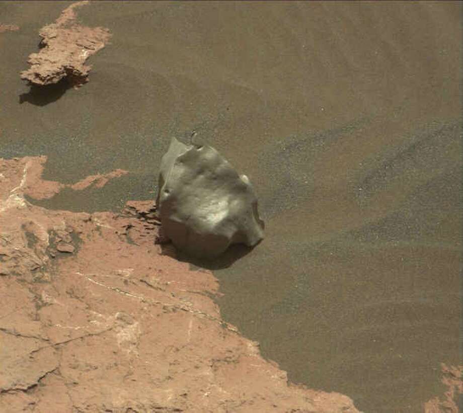 Rover Finds Strange Rock On Mars Surface - SFGate