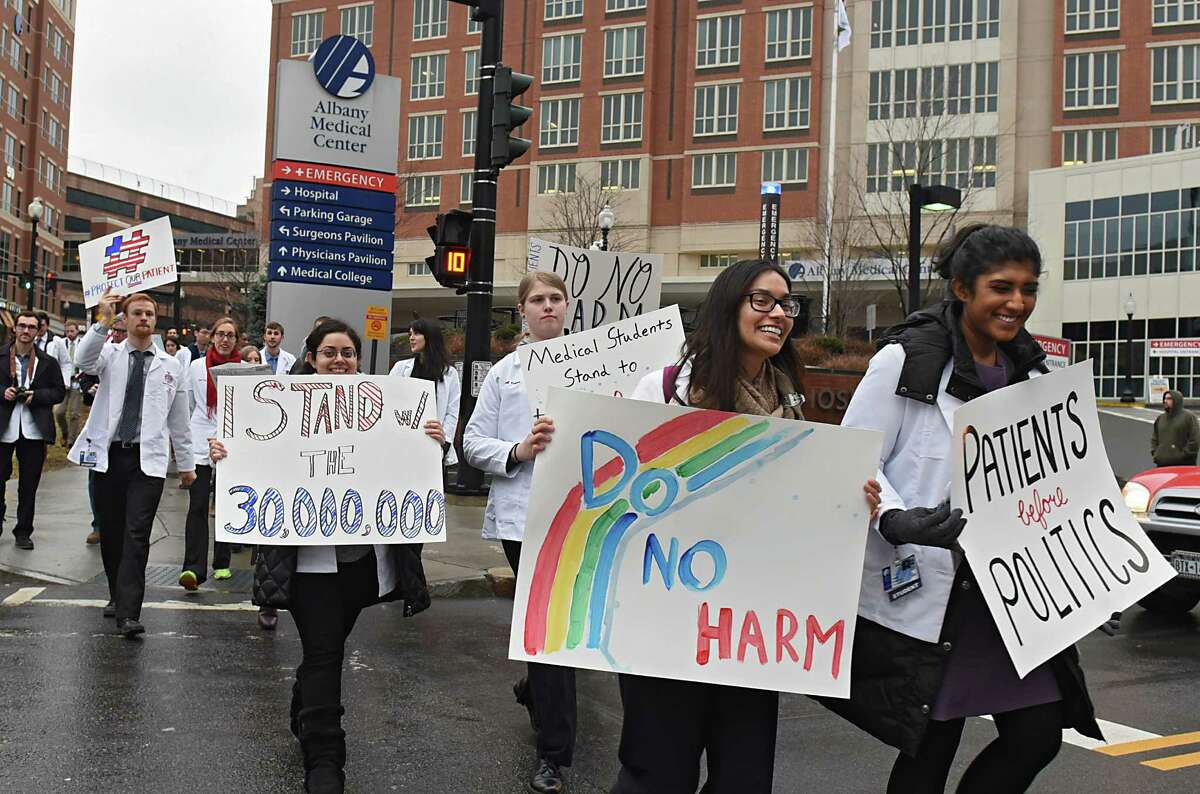 Albany Med students march to support Affordable Care Act