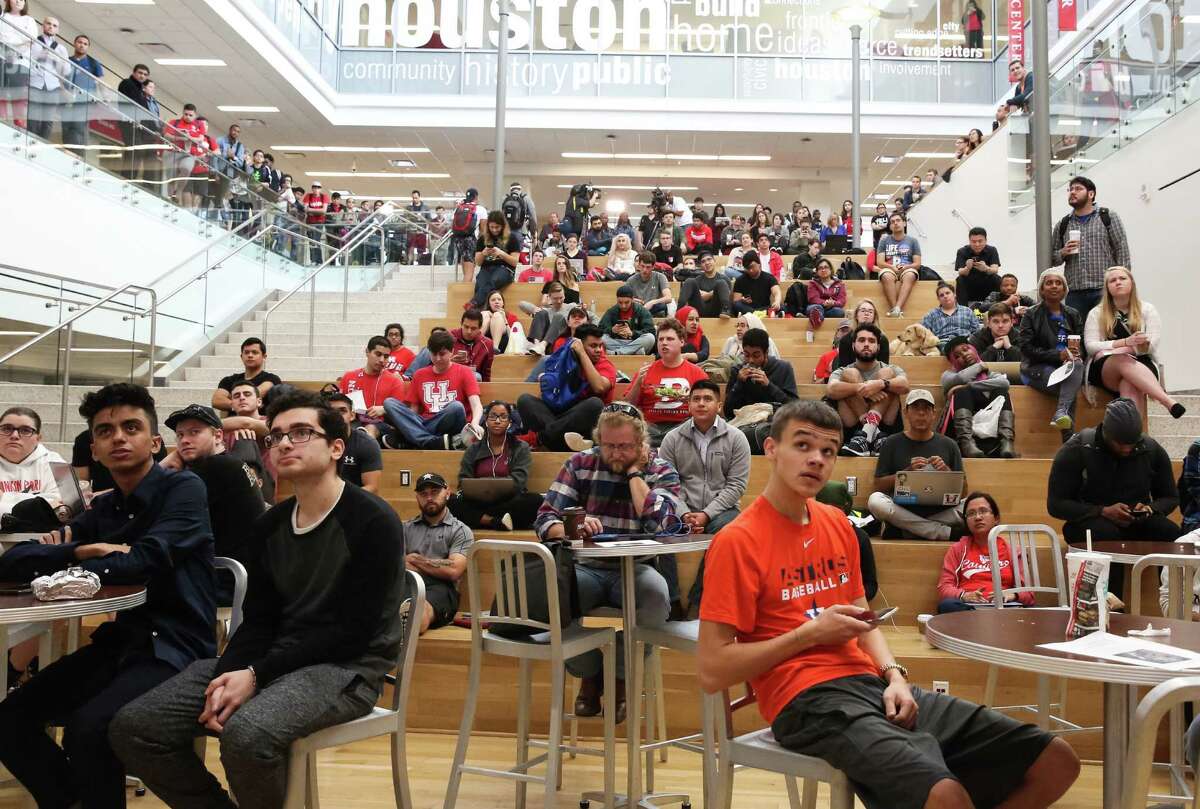 University of Houston students gather on the student center's Monumental Stairs to watch the inauguration of Donald ﻿Trump ﻿as the 45th president of the United States.﻿
