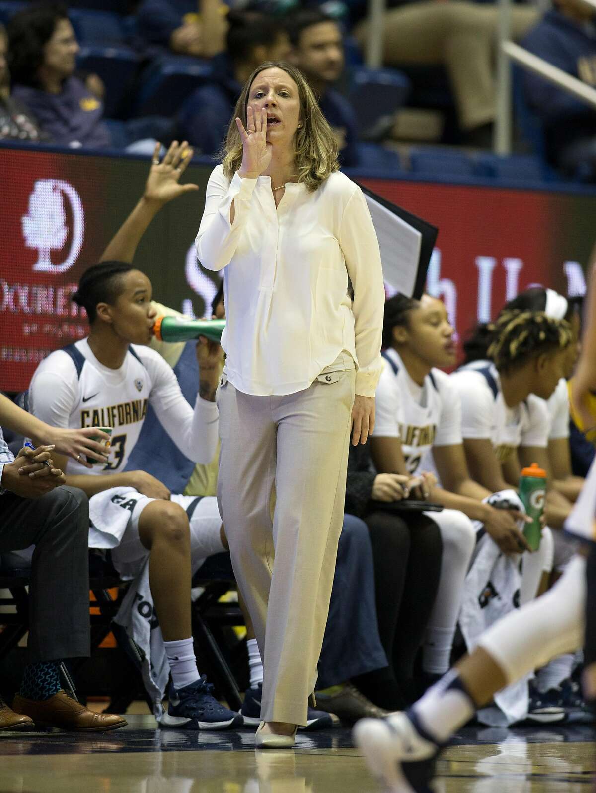 California head coach Lindsay Gottlieb shouts instructions to her players during the first quarter of an NCAA women's college basketball game against Arizona State, on Friday, Jan. 20, 2017 in Berkeley, Calif.