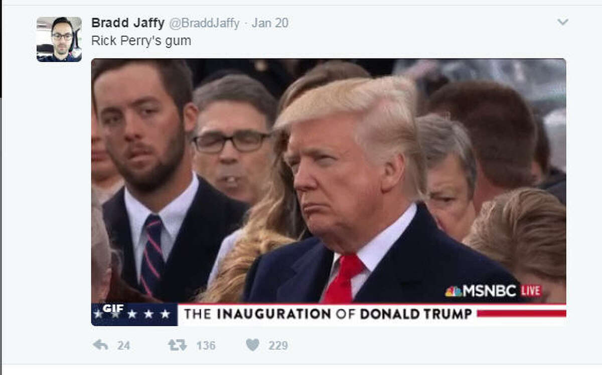 As Rabbi Prays At Inauguration Rick Perry Amuses Himself