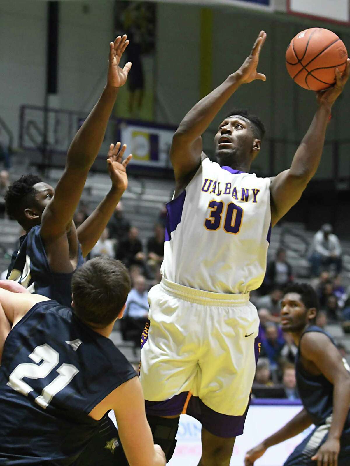 UAlbany basketball tries to get win streak going