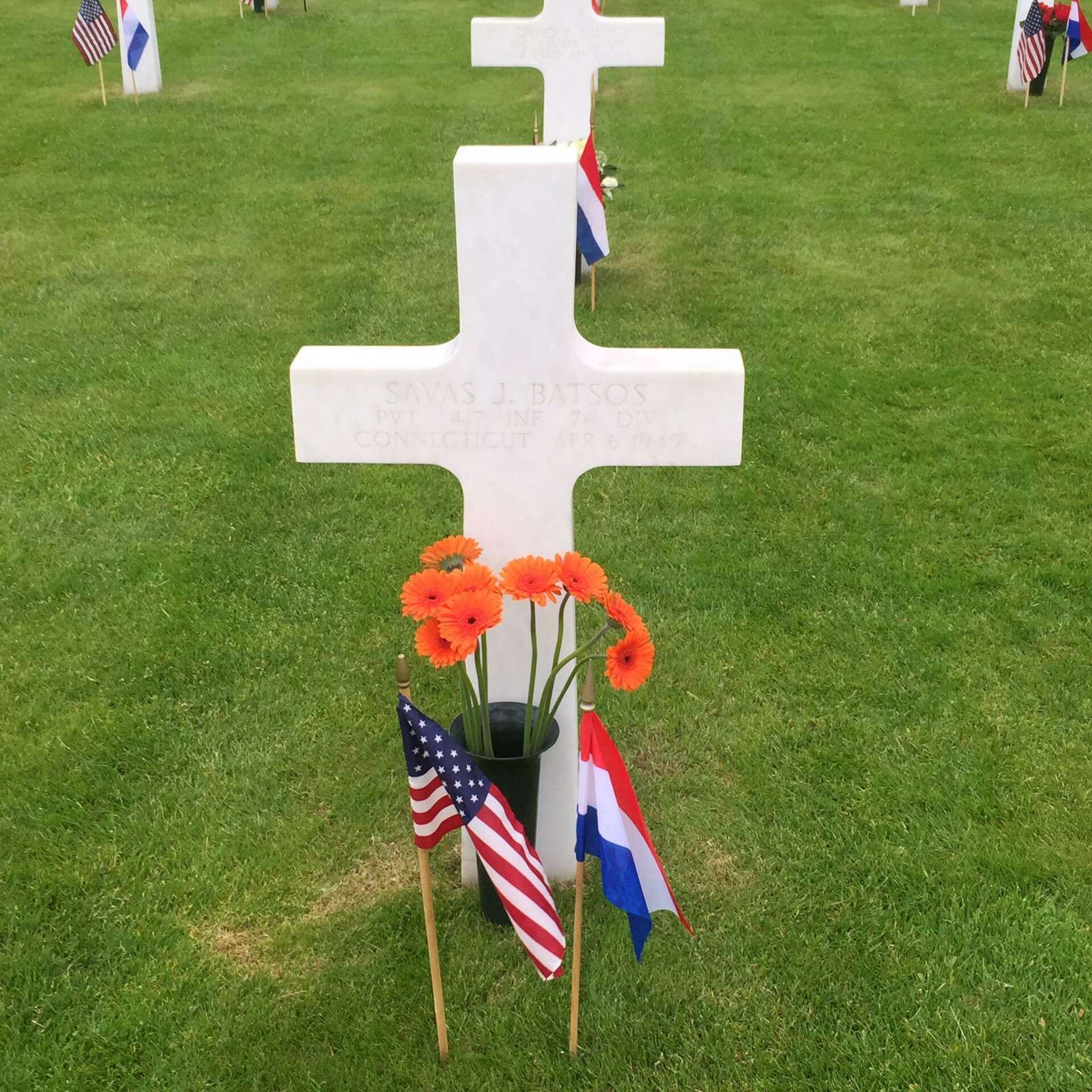 For half-century, Dutch family tends to grave of fallen Norwalk soldier