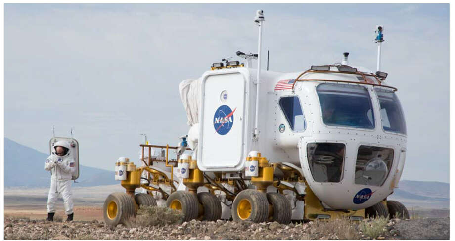 NASA to display space vehicle during Super Bowl LI festivities