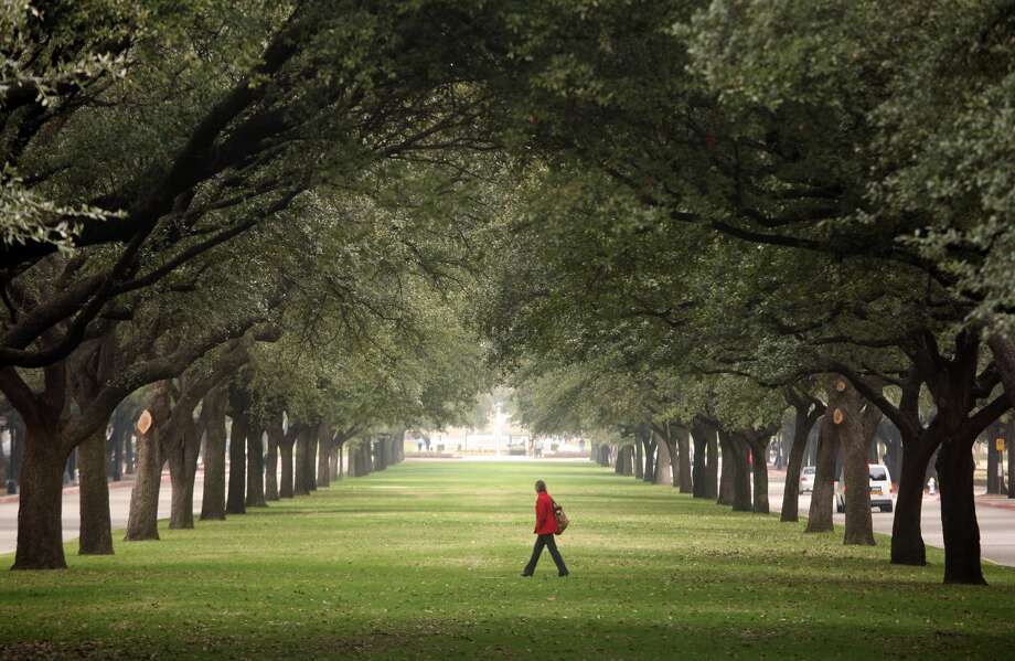 Universities Can Extend Financial Aid Deadline After Irs Tool Goes