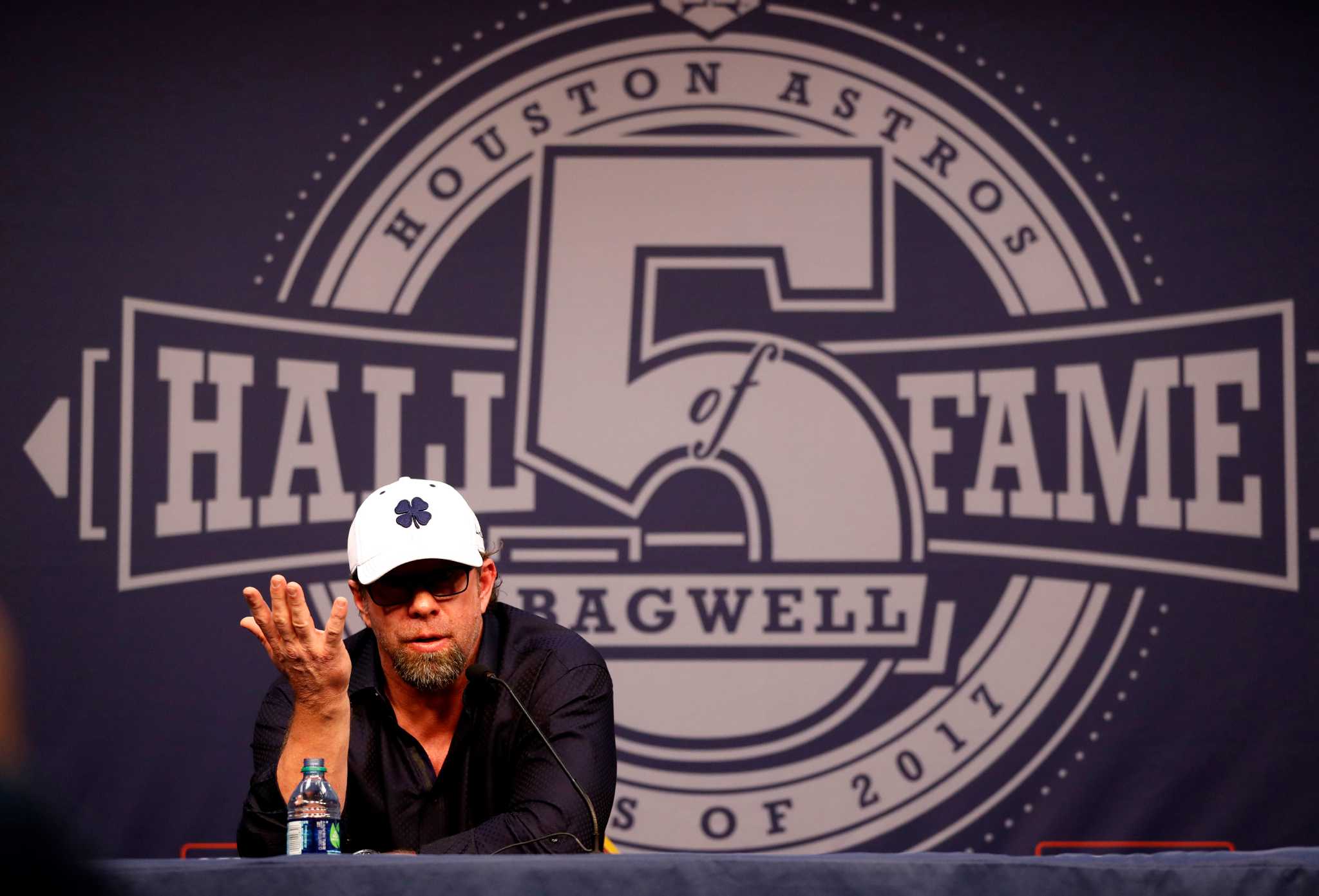 Astros legend Jeff Bagwell elected to Hall of Fame