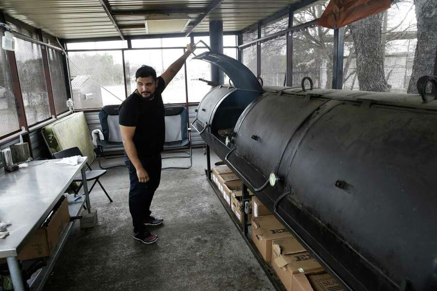 Review At 2M Smokehouse, destination BBQ arrives in San Antonio