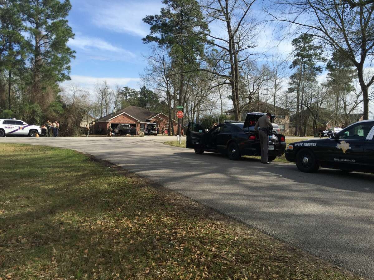 Two detained in Magnoliaarea manhunt