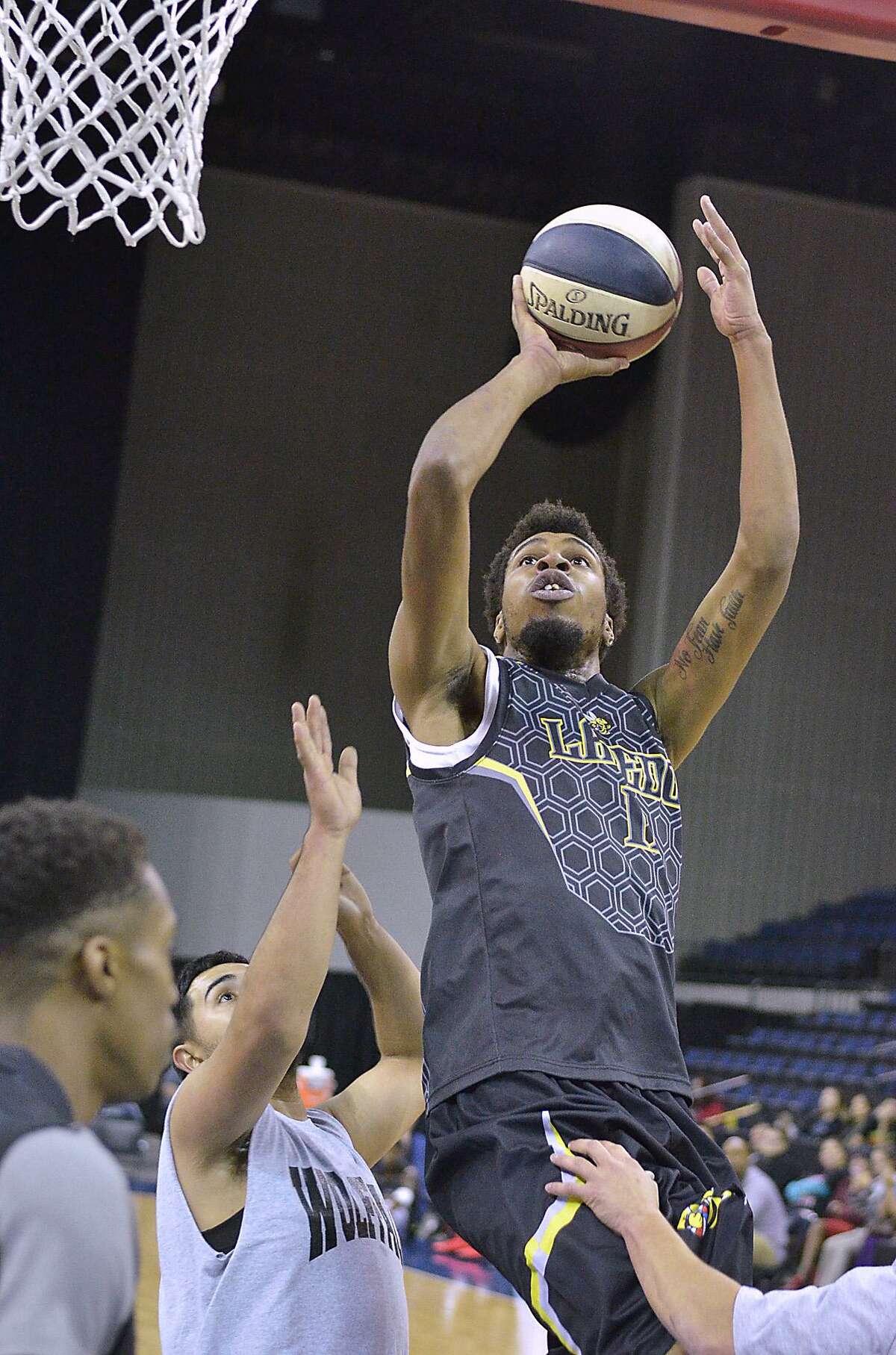 Devonte Robinson finished with 25 points and nine rebounds as the Swarm beat the Wolfpack 161-87 Wednesday night. It was the third most points scored for Laredo in team history.