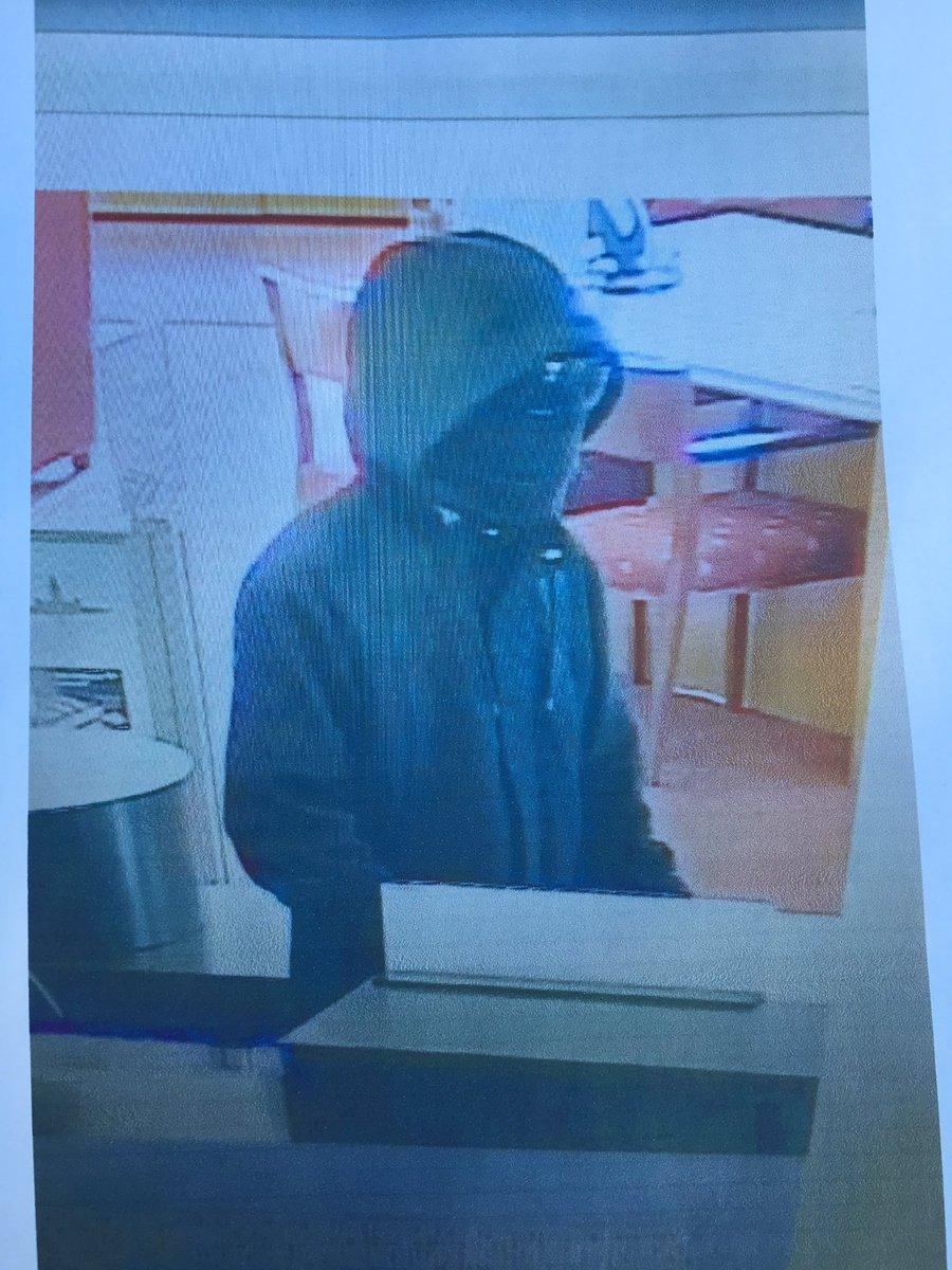 2 taken into custody amid South Bay search for bank robber, carjacker