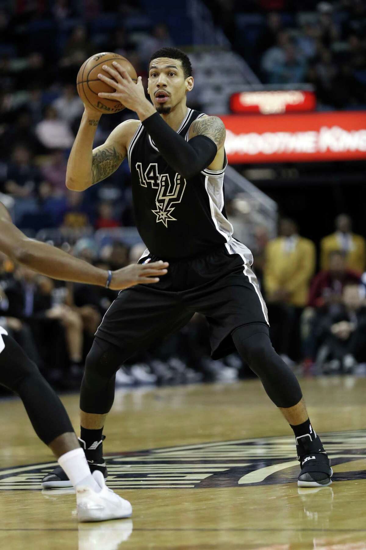 San Antonio Spurs guard Danny Green (14) in the first half of an NBA basketball game in New Orleans, Friday, Jan. 27, 2017. (AP Photo/Tyler Kaufman)