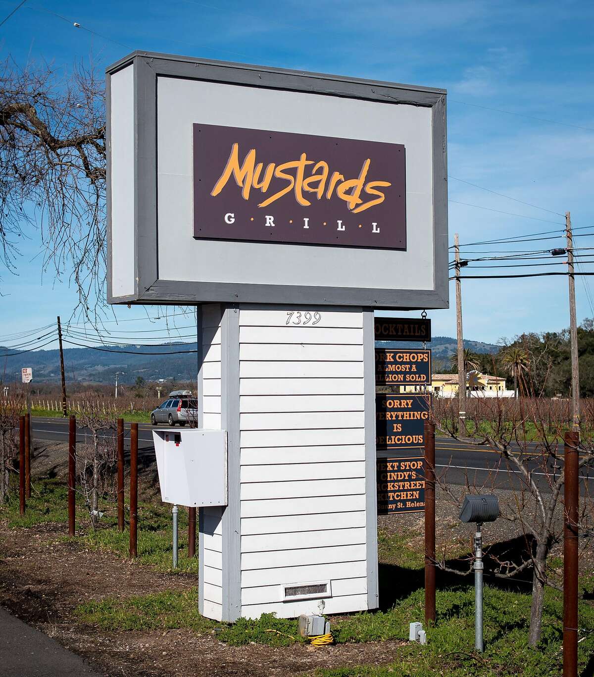 Mustards Grill still a beacon for Napa Valley dining