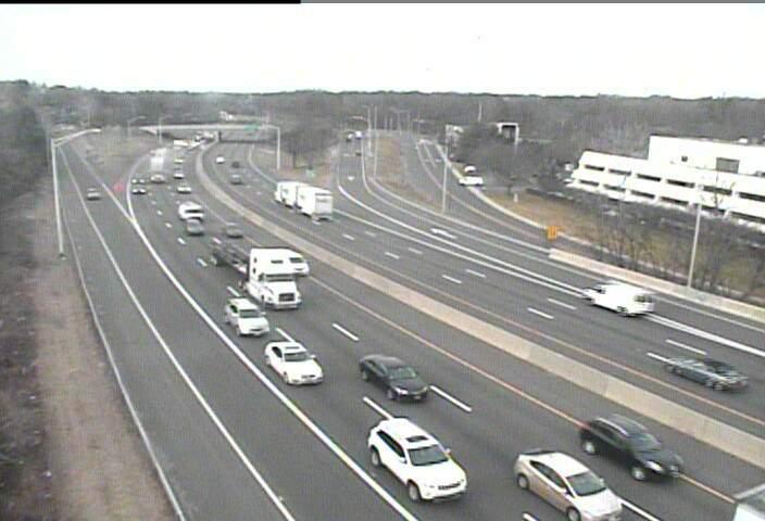 Crash blocked lane on I-95 in Greenwich