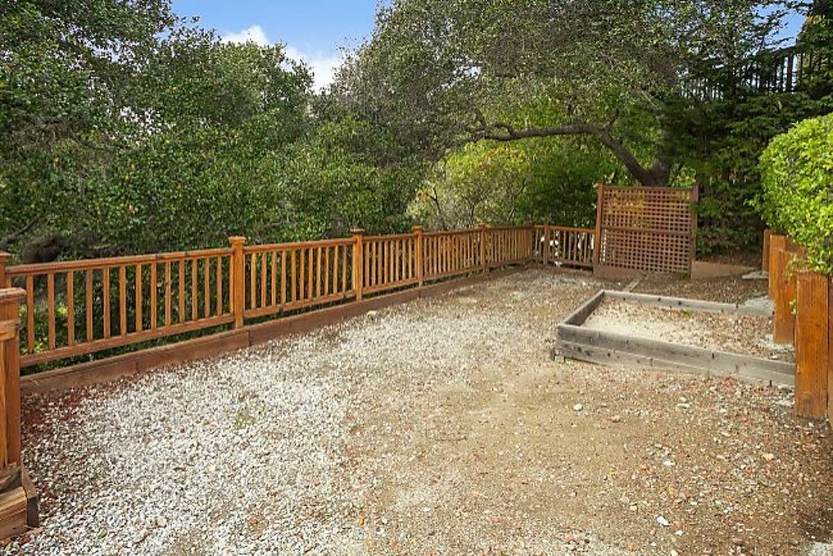 Views and style define home in San Rafael's Upper Glenwood