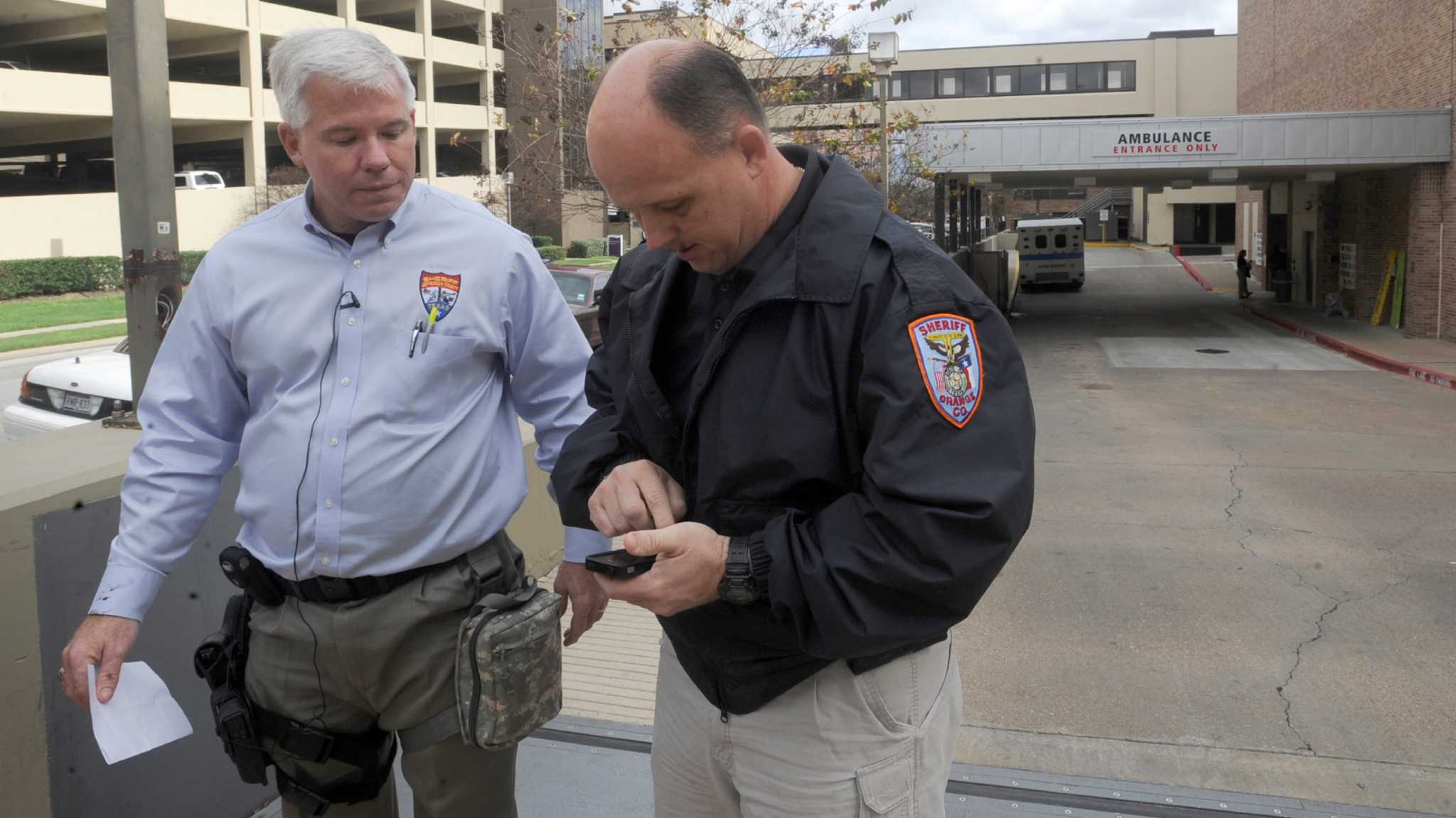 Former Orange Co. detective sentenced to a year in prison for money ...
