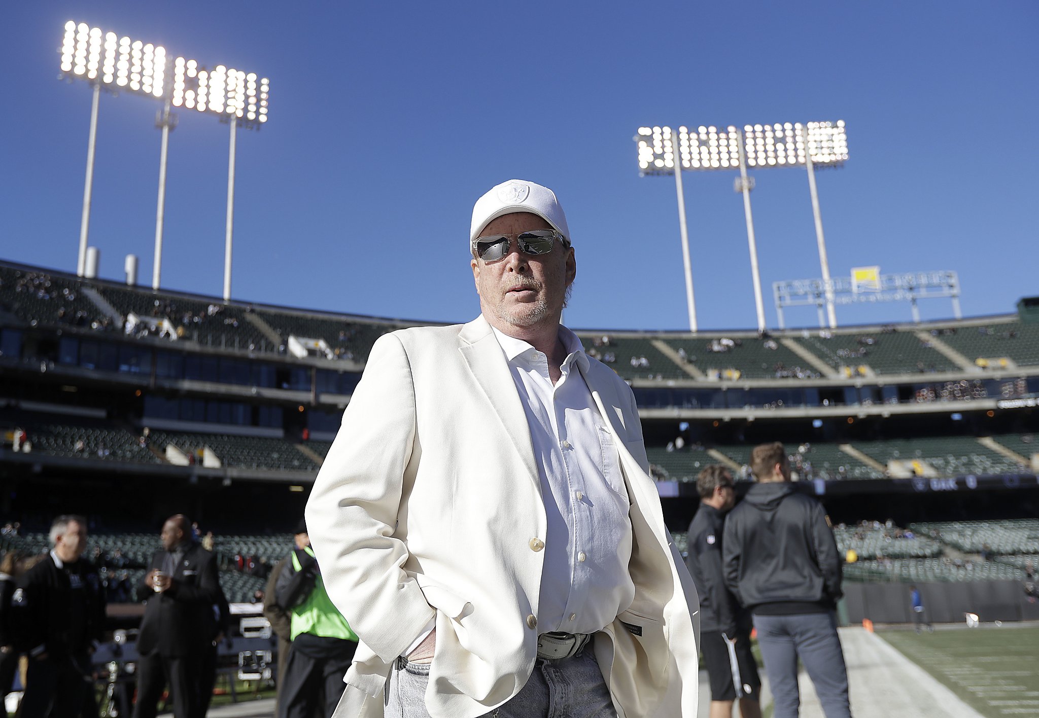 Report: Raiders owner Mark Davis terms Oakland lawsuit ‘meritless and