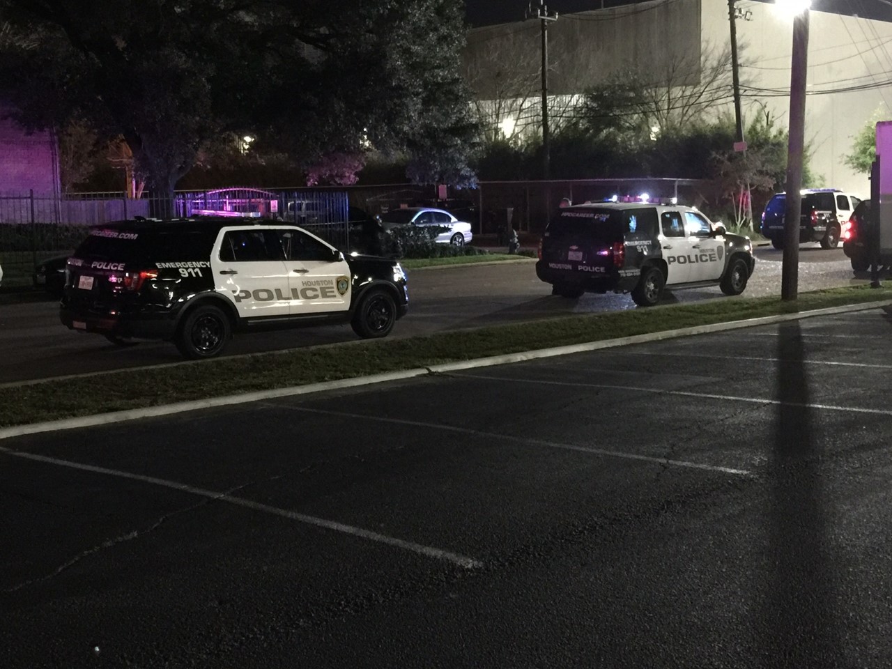 One Person Dead In Shooting At West Houston Apartment Complex