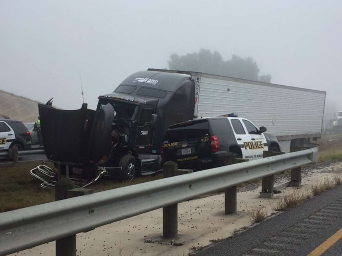 Major Accident Involving 18 Wheelers Up To 20 Vehicles Shuts Down I 37