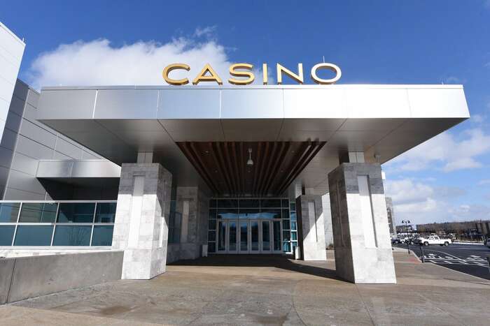 rivers casino resort schenectady parking