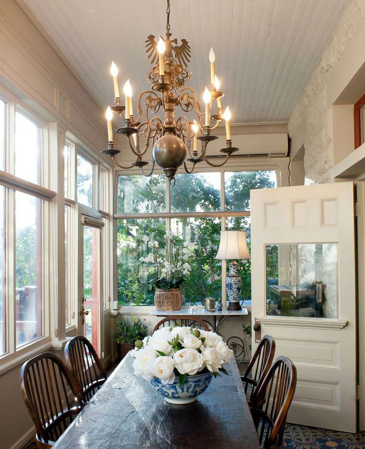 MORGAN: Melissa Morgan designed this dining area in a Victorian home.