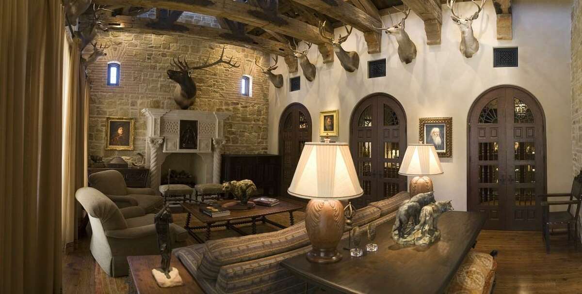 BAXTER: A living room in the Spanish design tradition by Debbie Baxter, who has lived in Spain, Venezuela and Miami, in addition to San Antonio.