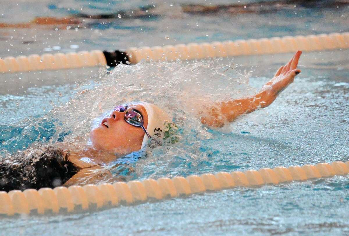 Greenwich Academy swim team defeats Sacred Heart, remains unbeaten