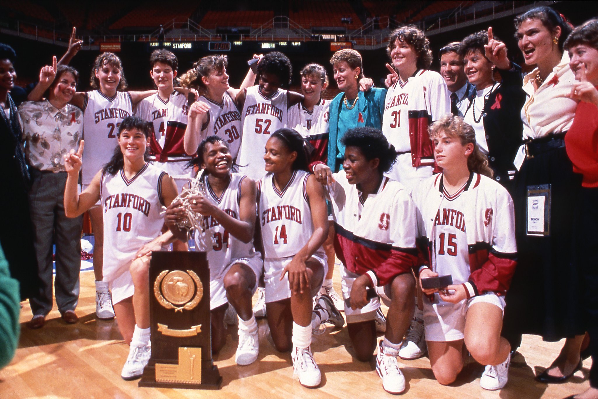 Stanford orders women's basketball roster