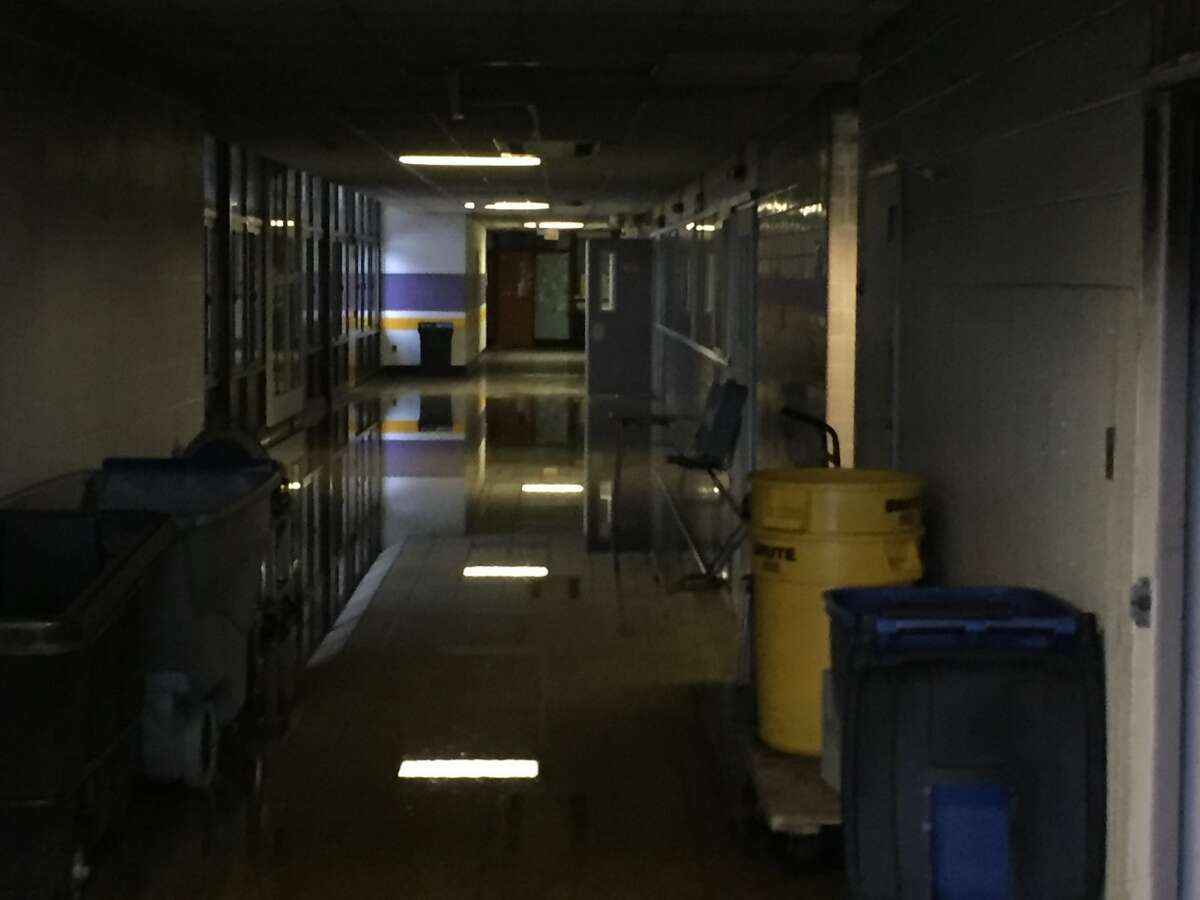 Ballston middle school closed Monday after fire