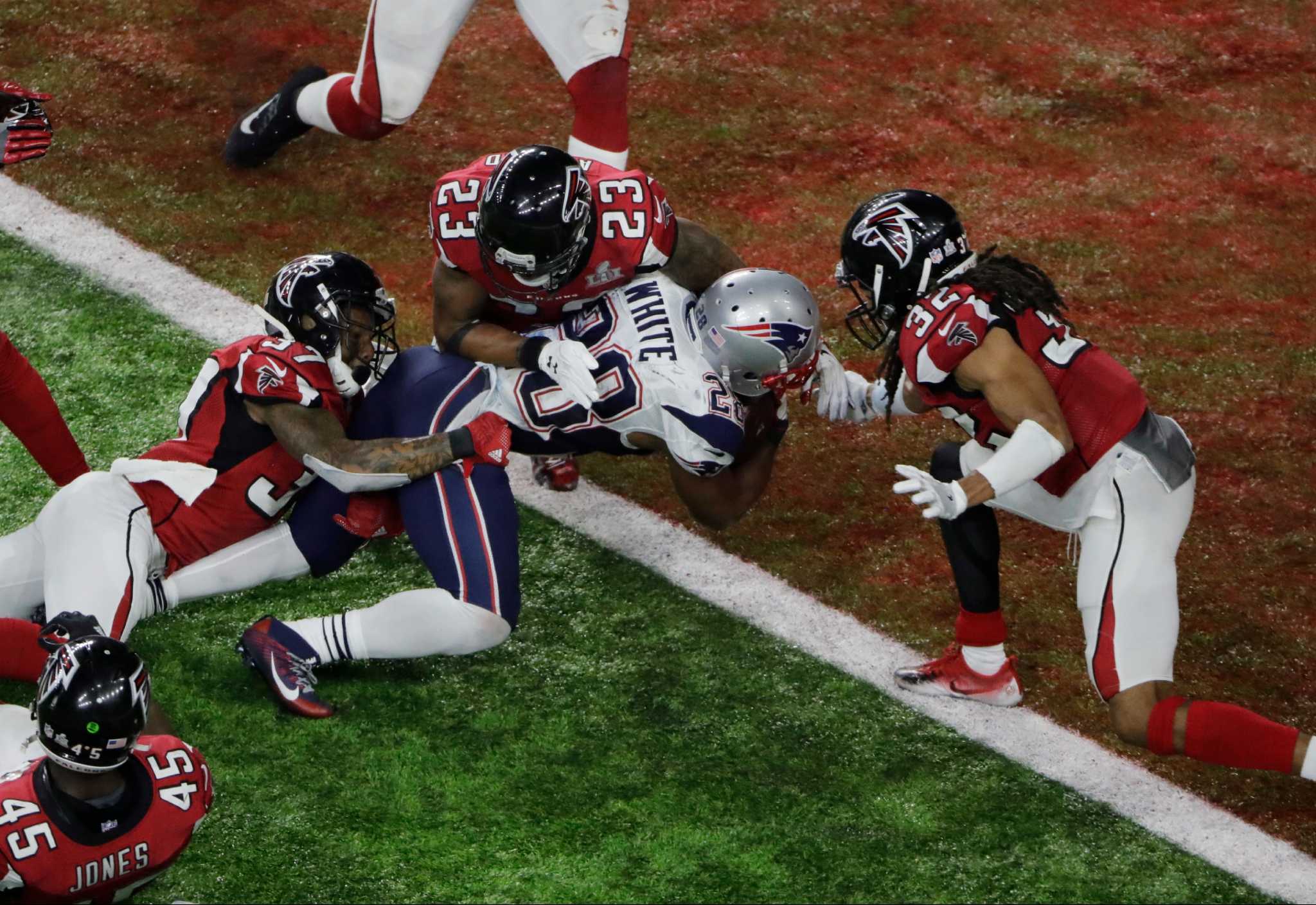 Super Bowl LI: Patriots stun Falcons with epic comeback