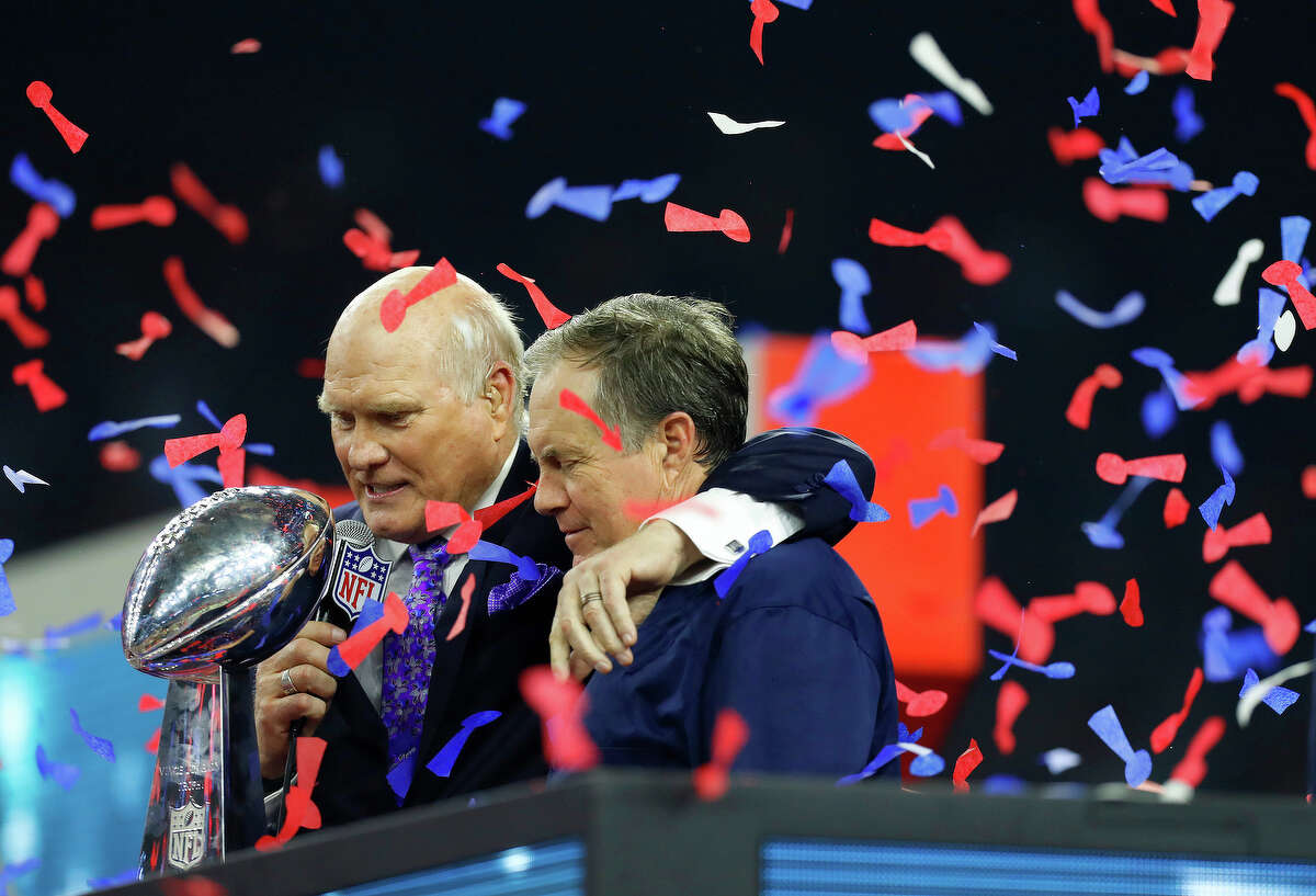 Terry Bradshaw and New England Patriots head coach Bill Belichick after the Patriots defeated the Atlanta Falcons in Super Bowl LI at NRG Stadium on Sunday, February 5, 2017. ( Karen Warren / Houston Chronicle )