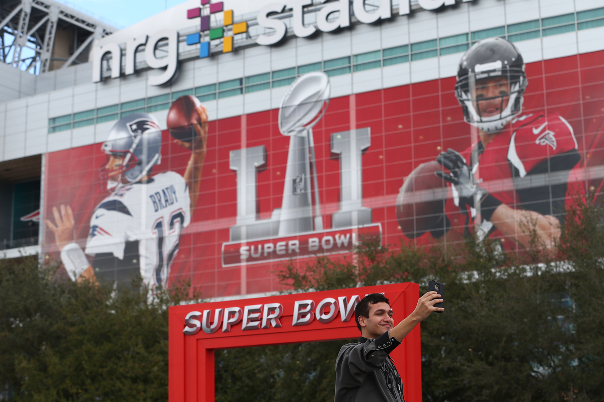 Wi-Fi Scores 100X Data Increase at the Super Bowl over 10 Years