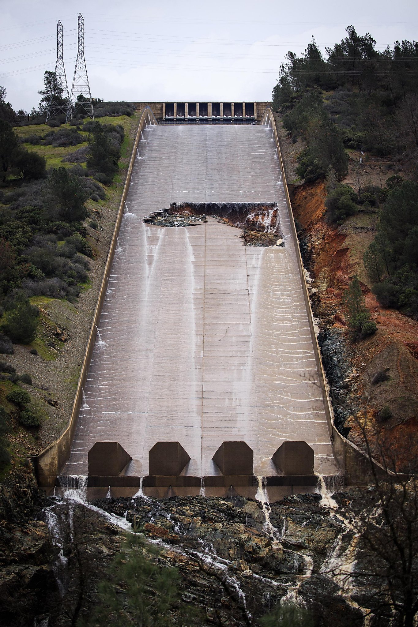 Even after Oroville near-disaster, California dams remain potentially hazardous - San Francisco Chronicle