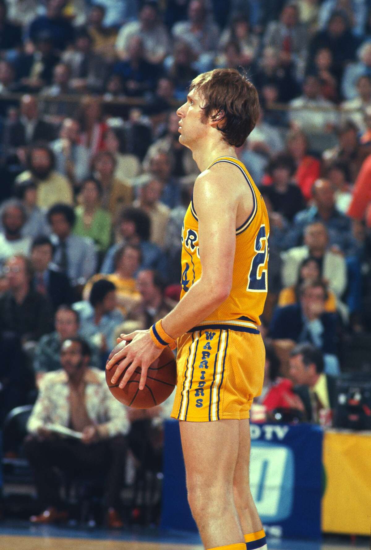 Warriors legend Rick Barry says scrutiny of Trump is 'reprehensible